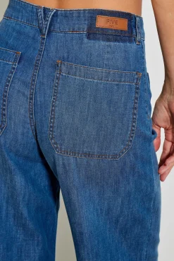 657 Lucia Jeans Large