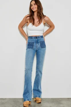 702 Luna Jeans Flare