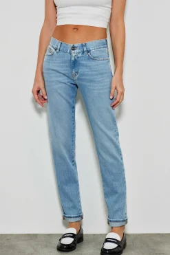 702 Tara Jeans Boyfit