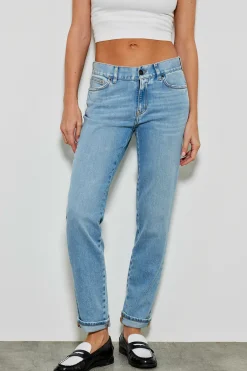 702 Tara Jeans Boyfit