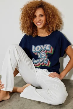 Tee-Shirt Love Is Love