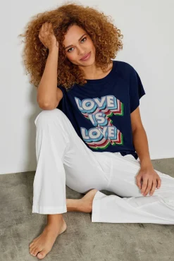 Tee-Shirt Love Is Love